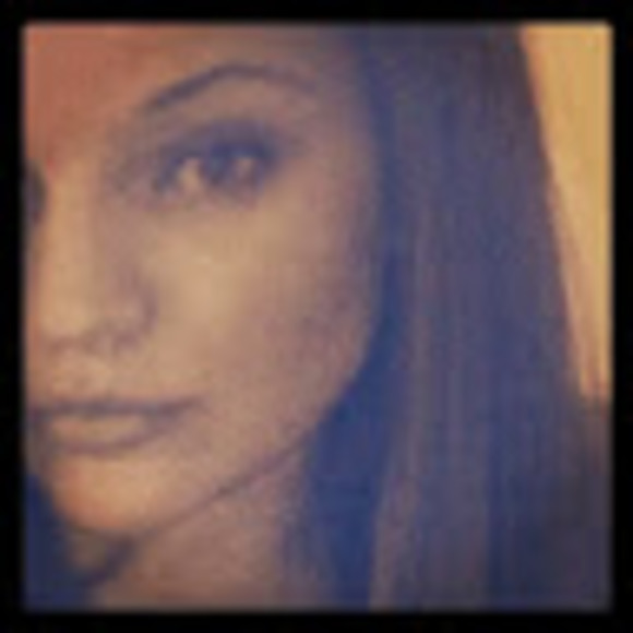 Meet your Posher, Rebecca - Picture 1 of 1